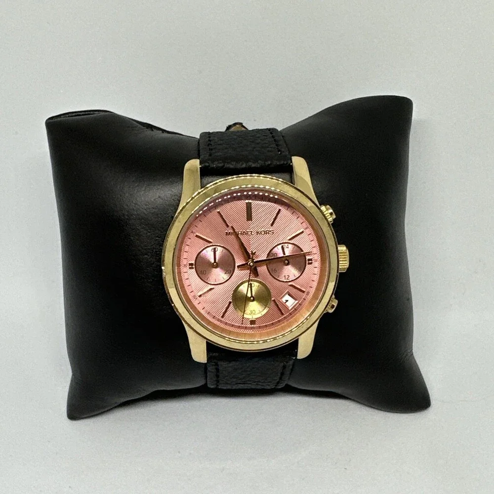 Michael Kors Runway MK6161 Womens Black Leather Strap Analog Quartz Watch HME550